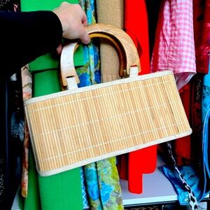 Bamboo bar bag! 🍹Cocktails anyone?